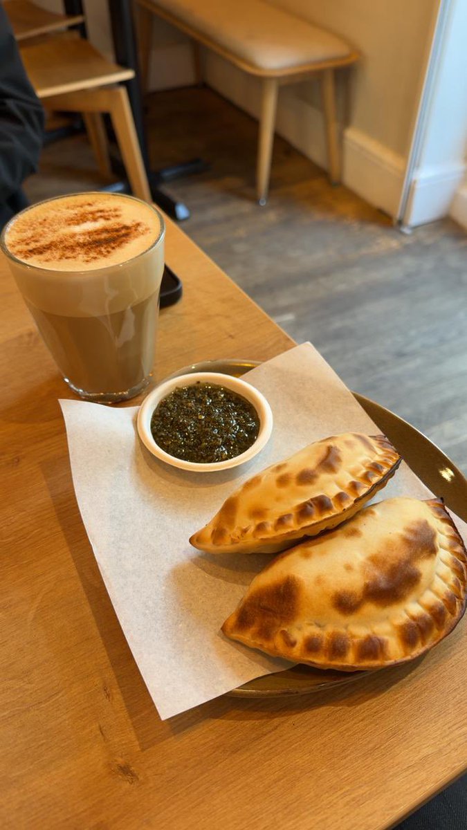 Rate our English breakfast 🇬🇧 👀 

Midnight is officially taking over London!