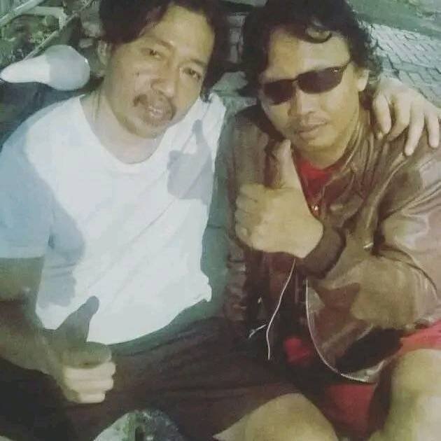 AcoyBk's tweet image. 1 guru 1 ilmu 1 idialis 1 perjuangan 
#jokowi
#polda

GASPOLLLL LLLLLL
Biar sadar

Ok bos?