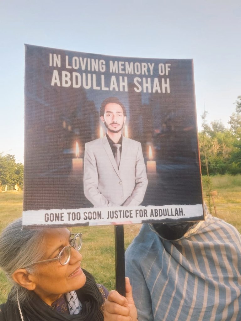 Every soul lost to blasphemy laws deepens the injustice!

Until blasphemy laws are abolished in #Pakistan, #JusticeForAbdullahShah cannot be served!

<a href="/Soniakhan1pak/">Sonia Khan khattak(SK)</a> <a href="/MunizaeJahangir/">Munizae Jahangir</a> <a href="/QindeelAzeem/">Q</a>