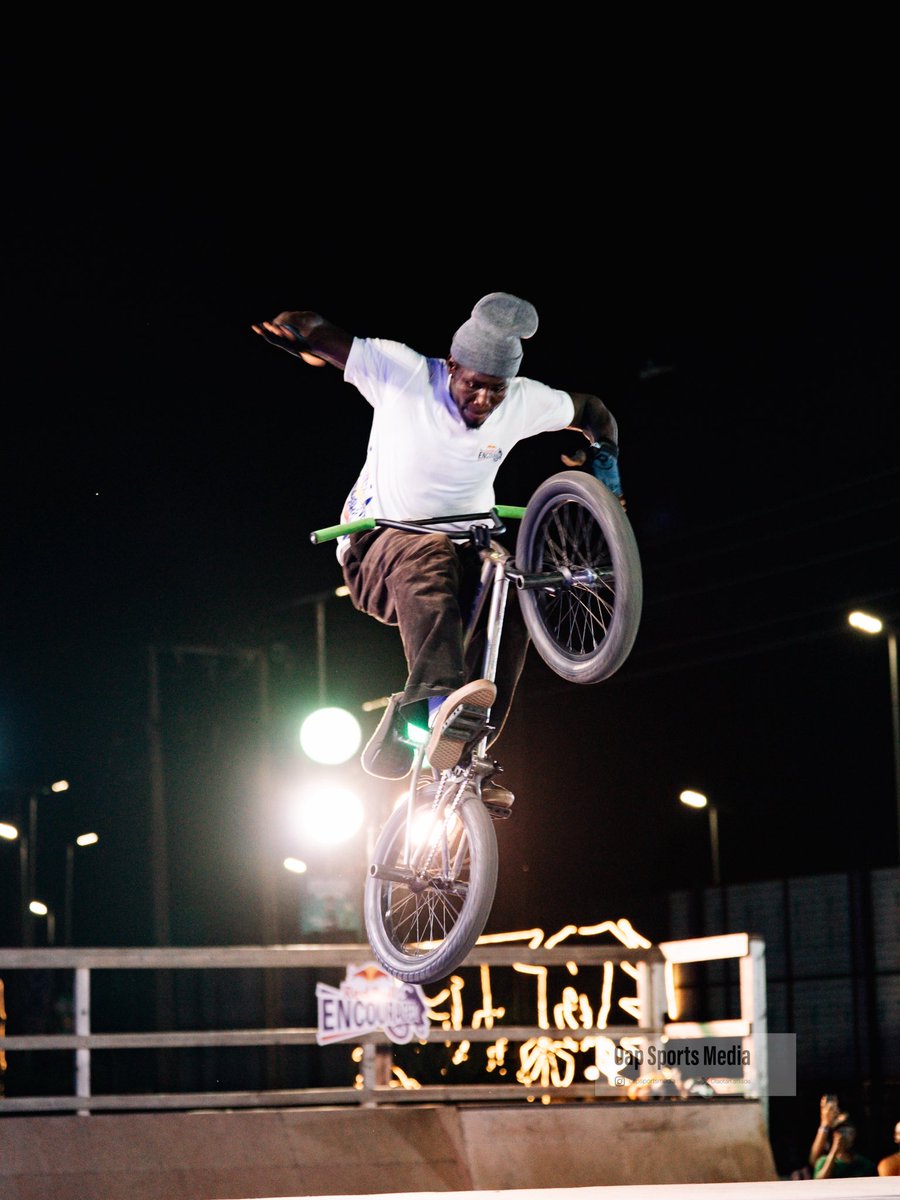 Olaotan_atilade's tweet photo. TEAM GEORGE came in hot and owned the park! 🔥🚴♂️
From explosive airs to clean technical lines, they brought nonstop energy to Red Bull Encouraged
Team chemistry on point.Skills on full display.Lagos felt it. 💥
Powered by @redbull
📸 ME
#BMXNigeria #RedBullEncouraged #LagosBMX https://t.co/FJLTHshlw6