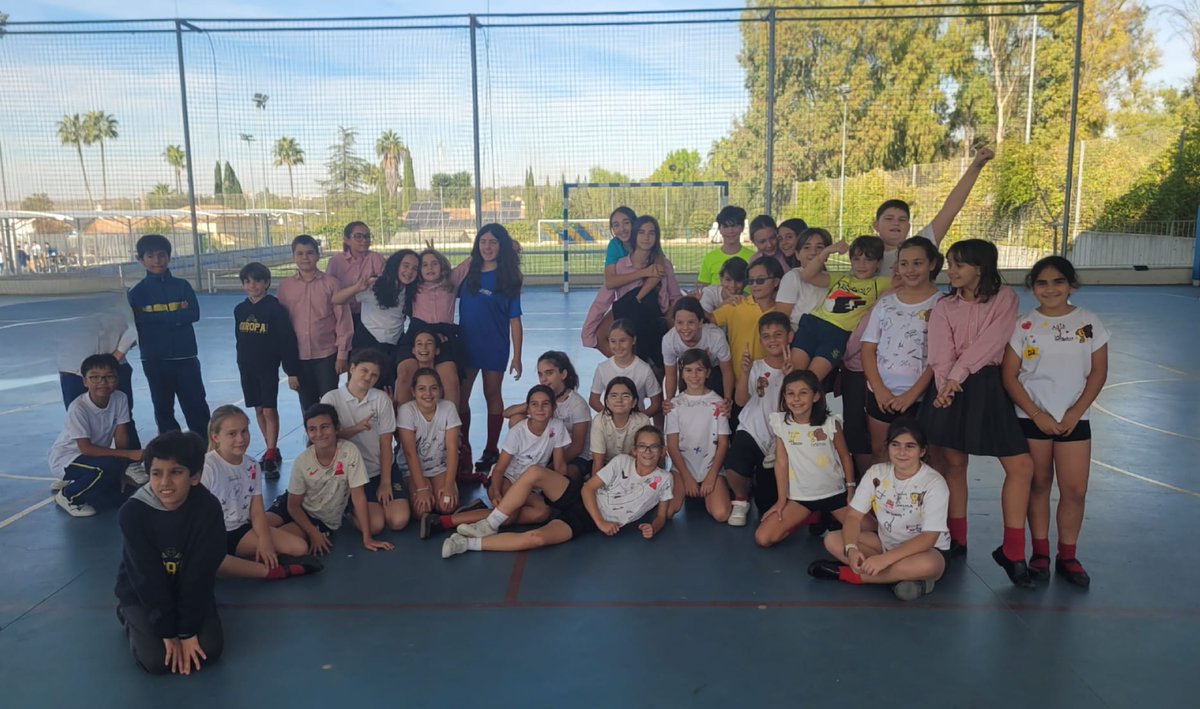 📸 Algunos momentos de nuestra Liga Interna de Balontiro y Fútbol 7 en P5 y P6, donde todos disfrutan de un recreo activo y lleno de deportividad. 🥰

europaschool.org
#EuropaEsMiColegio 💙🇪🇺