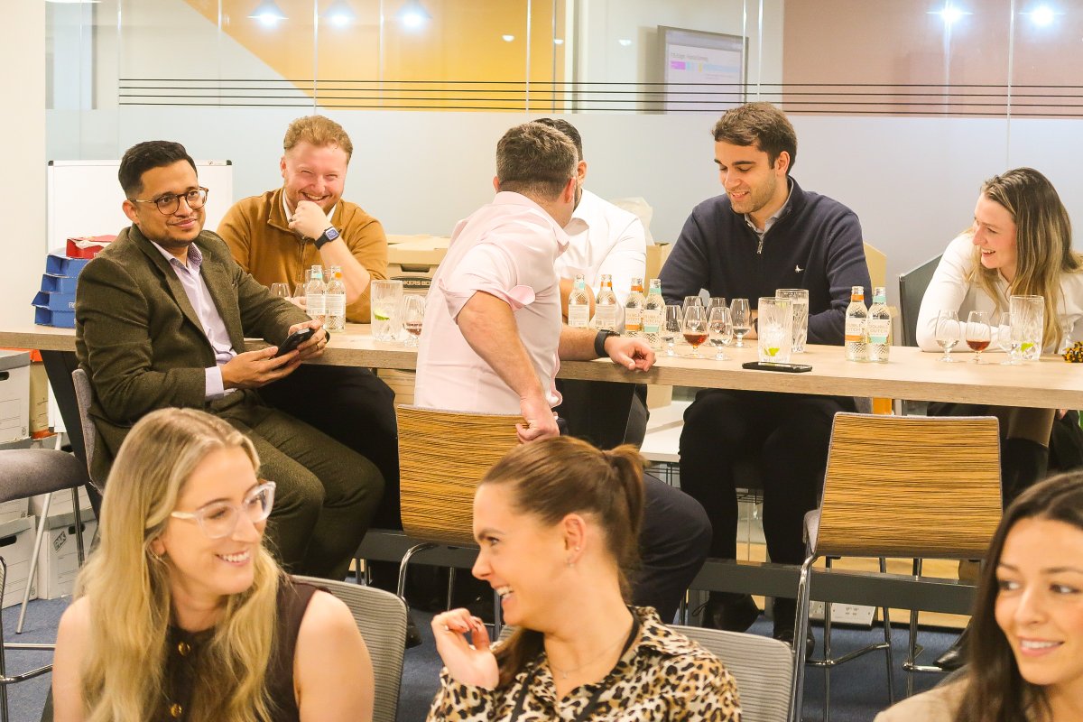 woncomms's tweet image. A superb gin tasting experience at Arnold Hill &amp;amp; Co LLP with @sipsmith London

This brilliant gathering was an excellent team bonding activity that included gin tasting, learning, fun and much laughter.

#ImACeleb #WorldCup2026 #Christmas #ThisMorning #EubankBenn2 #England ❤️😊RT