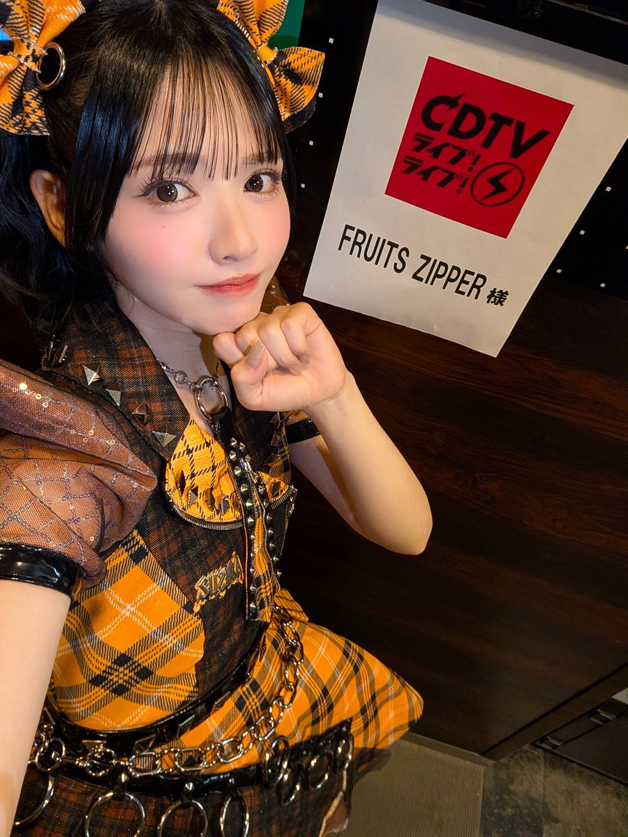 寿々 6/17(月)発売 『S Cawaii! 8月号』 FRUITS ZIPPERが特別号表紙を飾らせ