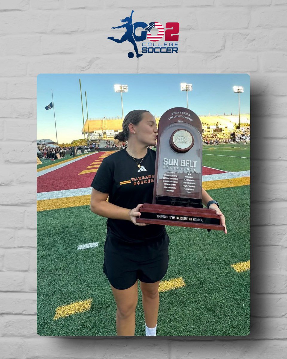G2CollegeSoccer's tweet image. 📸 | A great recent photo of Go 2 College Soccer client Stacey Qosja with the Sun Belt Regular Season Trophy.

Stacey and her ULM team had a great season and we are very proud of her.

Well done Stacey!!

#Go2Community
#CollegeSoccer
#Proud

🇬🇧⚽️🇺🇸🔥