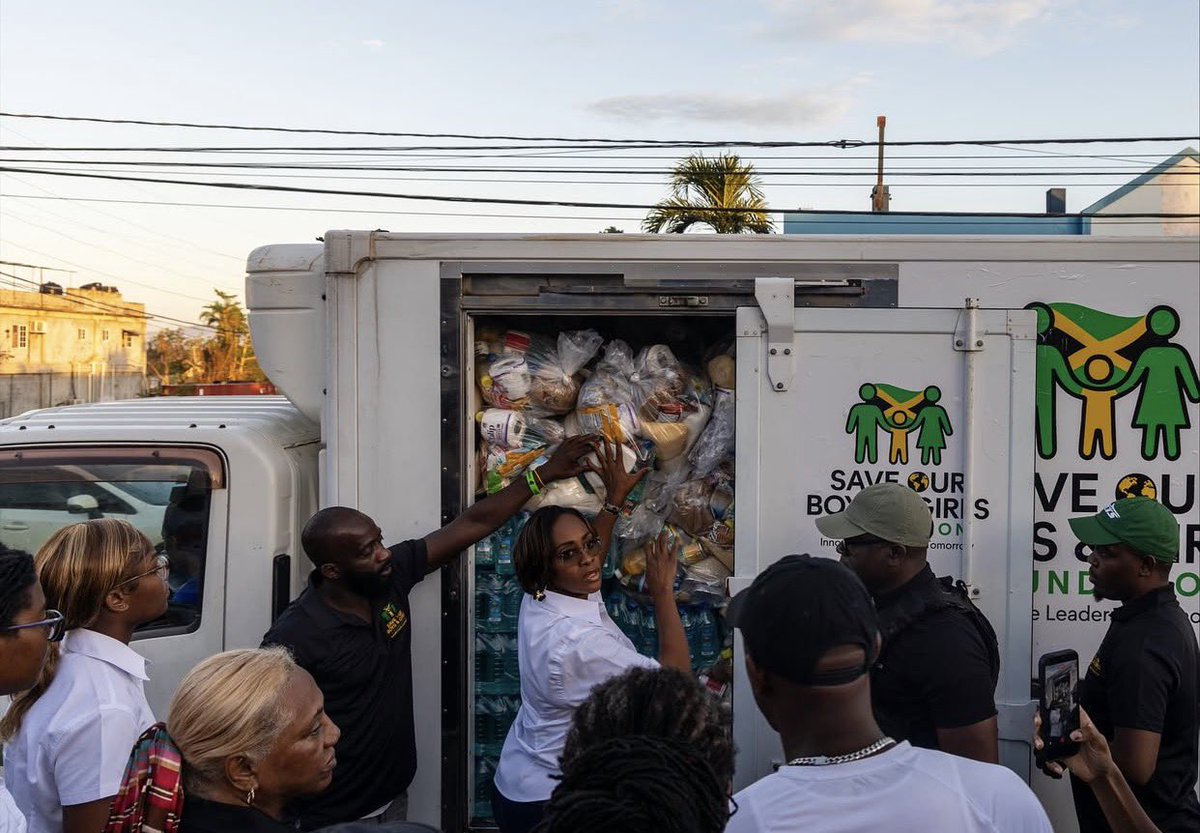 fadazuks's tweet image. This narrative is misleading.

That is not a political party vehicle it’s a Save Our Boys and Girls Foundation–branded vehicle. 

The foundation independently raised the funds used to provide these relief packages.

Facts matter stop turning every act of service into politics.