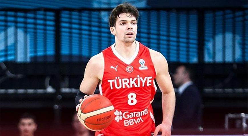 AlimbahceIiyim's tweet image. 🏀🇹🇷 A Milli Erkek Basketbol Takımı&apos;mızın 16 kişilik aday kadrosu belli oldu. 

💛💙 Fenerbahçe Beko&apos;dan Tarık Biberovic ve Onuralp Bitim kadroda yer aldı.

🦁 Galatasaray MCT Technic&apos;ten hiçbir oyuncu kadroya giremedi.

🇹🇷 #12DevAdam, FIBA 2027 Dünya Kupası Elemeleri C Grubunda…