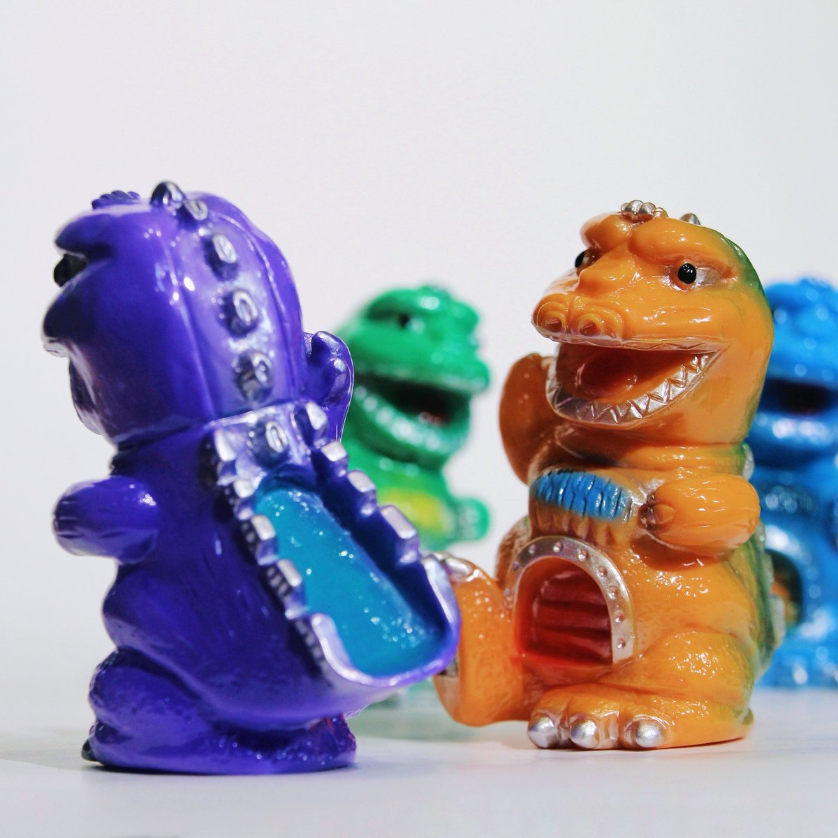 お天気屋のソフビ指人形素体が ✨✨11/24 初登場✨✨ 10キャラ×11