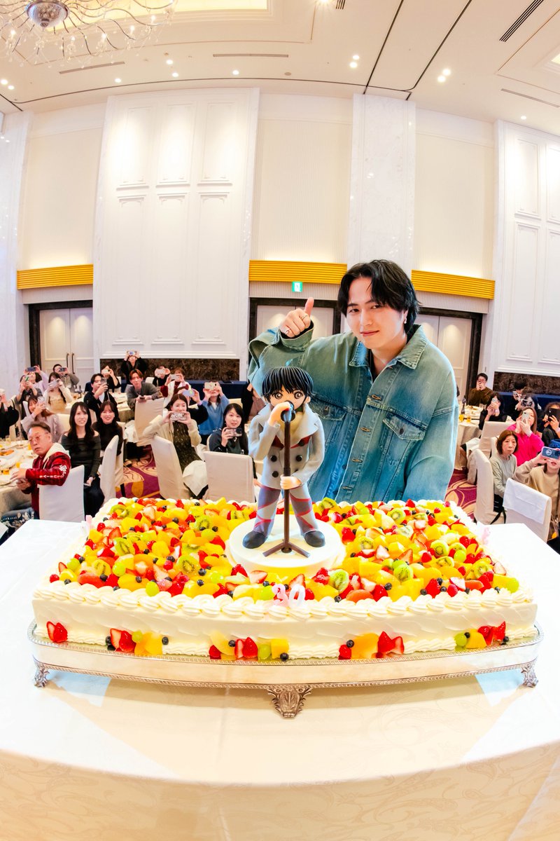 yudai_vo's tweet image. NOVELCITY限定の初めての誕生日バスツアー
昨日はバスツアー観光編だったので
今日はバースデーパーティー&amp;amp;翌日のお見送り編。
濃密すぎる1泊2日だったので終わっちゃった今は少し寂しいね。余韻があります。また絶対やろうね。
いい写真が多いのでインスタには20枚載せてます。