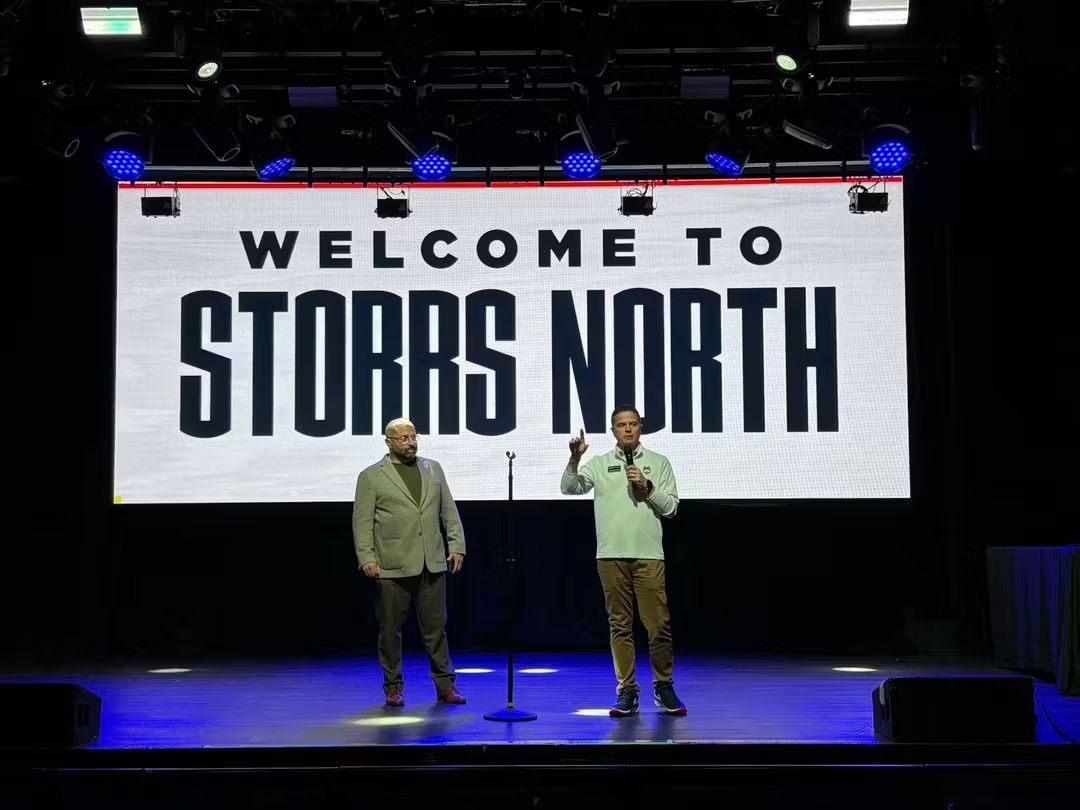 Thanks to everyone who came out to <a href="/bignightlive/">Big Night Live</a> in Boston on Saturday! #StorrsNorth lived up to its name again this weekend, capped off by a great win over a tough team. See you all in in NYC, Kansas and beyond! 
Click here for all the HQs: foundation.uconn.edu/events/
 <a href="/UConnAlumni/">UConn Alumni</a>