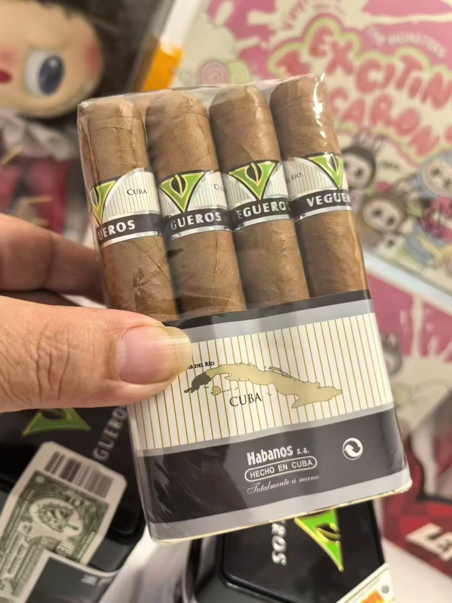 junhao889010's tweet image. 威古洛  塔帕多 铁盒16支

​尺寸120×46