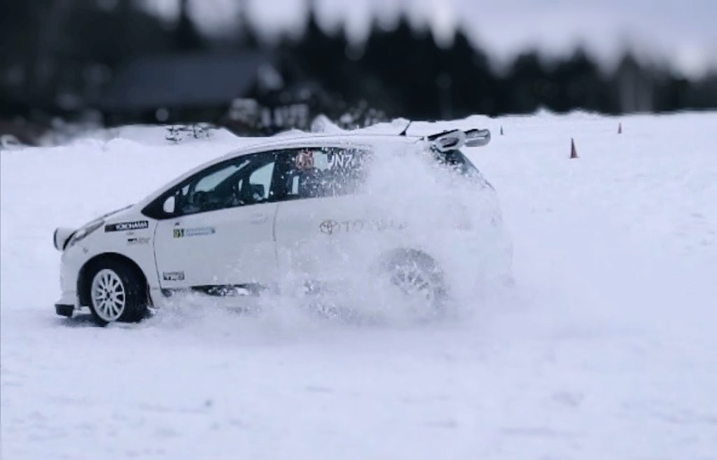 sapphireblue_01's tweet image. 嗚呼！
今年は雪を
　　走りたい.◦.+*.◦

◦❄。*.⛄ +◦🎄。º.◦❄+*