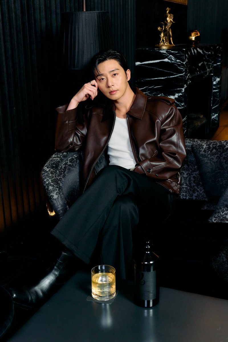 限定品パクソジュンプロデュース 26ウイスキー Twenty-Six パク・ソジュン がアンバサダーを務めるウイスキー「26 Twenty-Six