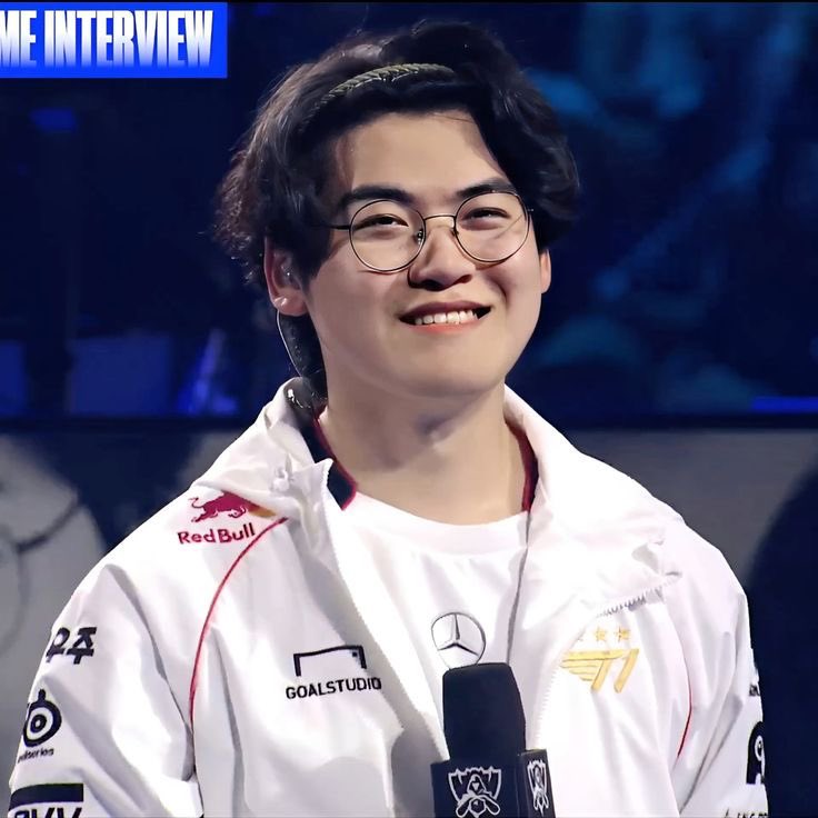 onerized's tweet image. i hope you’re always happy &amp;lt;3