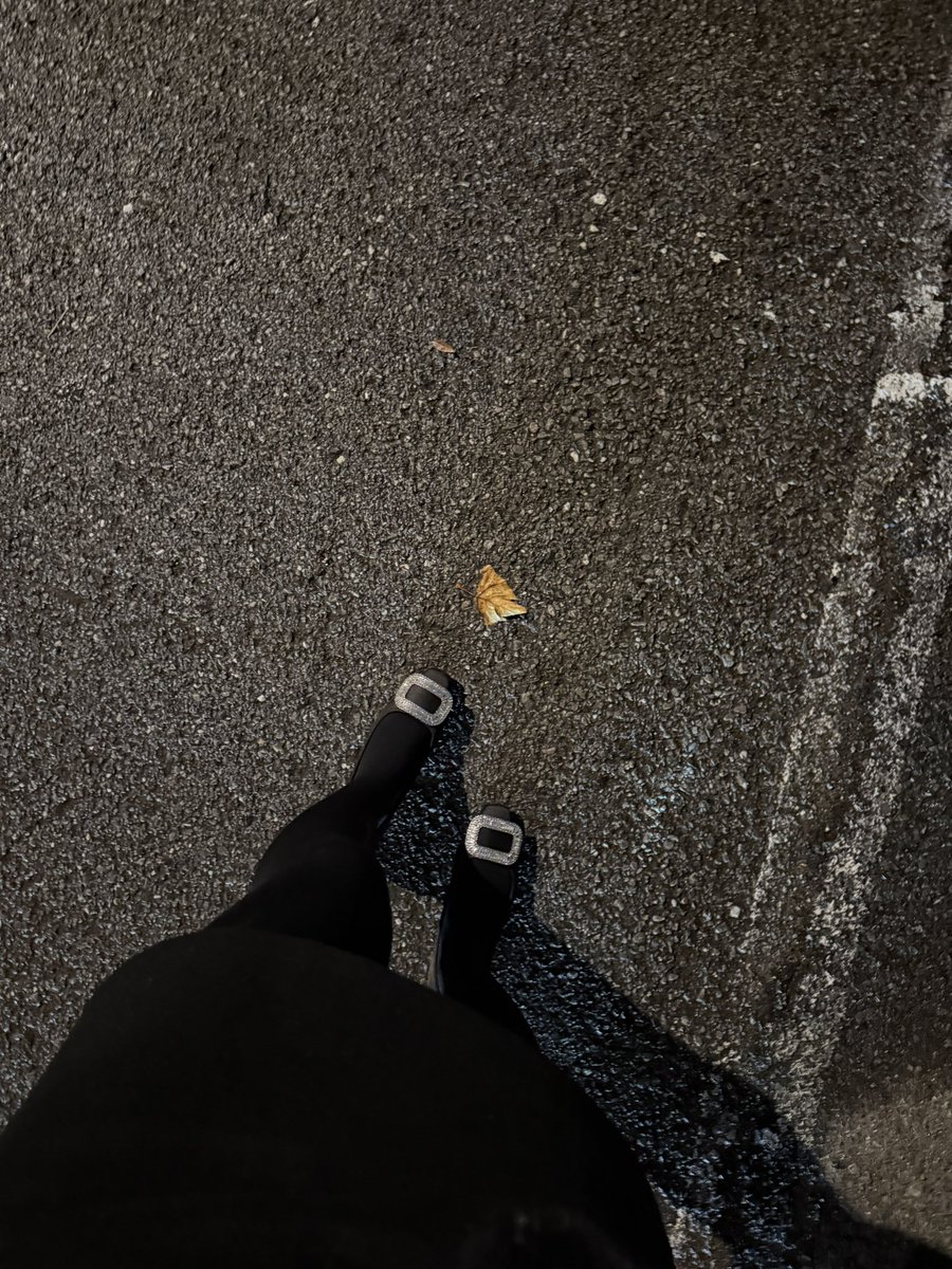 黄推福利内容 - March 幸运鹅🦢的精彩图片 福利姬March 幸运鹅🦢分享的黄推图片1 - 网红私拍内容