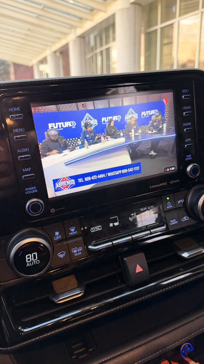 Con 2 horas menos pero siempre con los míos <a href="/vianaraujo/">Vian Araujo Puello</a> <a href="/RicardoRod6/">Ricardo Rodríguez</a>