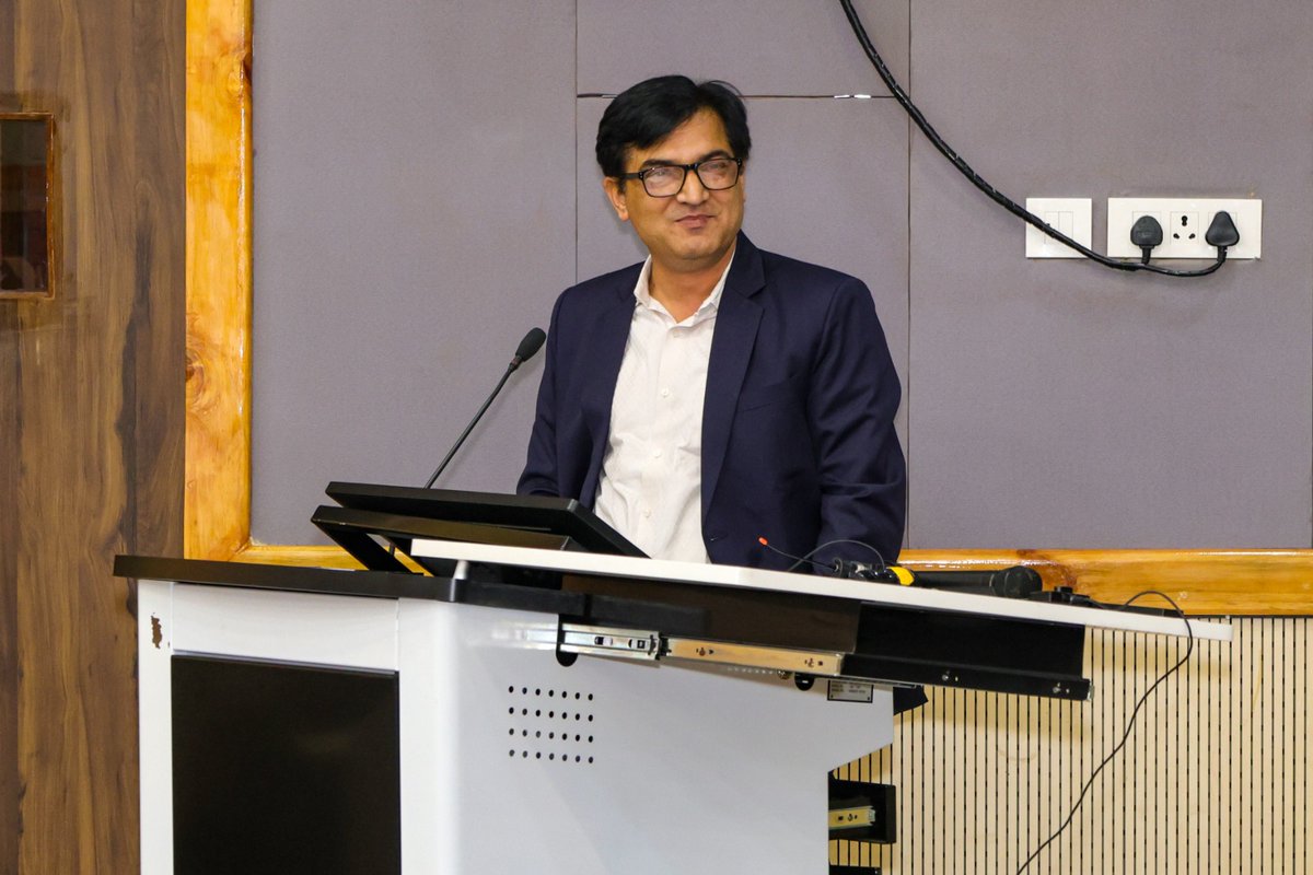 IIML's tweet image. IIM Lucknow conducted the Orientation Programme for PhD scholars, bringing together 45 scholars from the first and second year for a day of academic insight and meaningful interaction. 

#IIMLucknow #PhDProgramme #ResearchExcellence #ManagementResearch #AcademicJourney