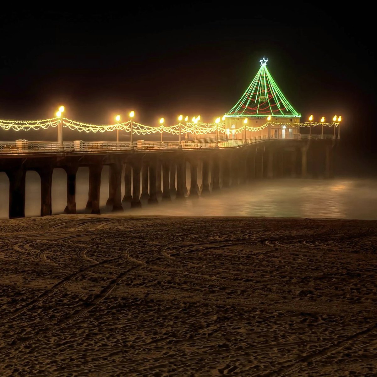 AlesciJ36593's tweet image. 杭州地标🍨 能否让我蹲个点