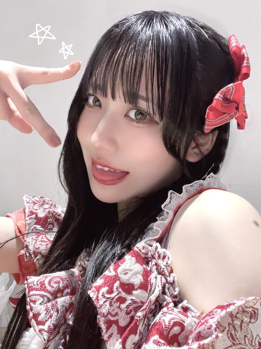 irisnoichigeki's tweet image. わたしに出会えたきみは人生９割得してるね🌟