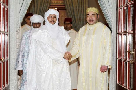 Oumar_Alansari's tweet image. محمد علي الأنصاري: الأمير الذي سبق الخرائط
30 عاما على رحيله.. وجيل جديد يواصل إرثه السياسي

#أزواد #Azawad 
في ربيع عام 1946، عُرض على محمد علي أغ الطاهر الأنصاري أن يتولى حكما على ما سمته باريس يومها بـ&quot;الصحراء الفرنسية&quot;. ابتسم الأمير القادم من وادي &quot;غُندام&quot; بأزواد، ثم قال…