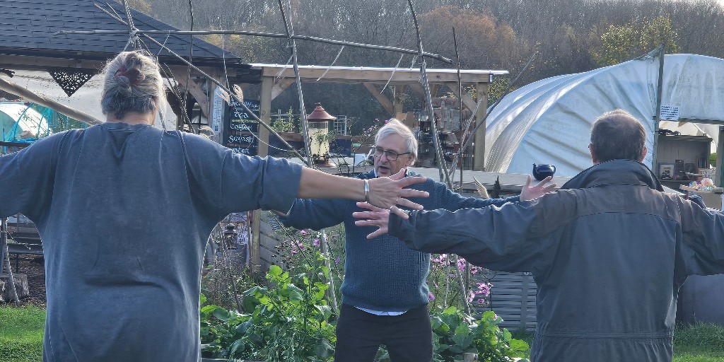 SurreyCareTrust's tweet image. Tai Chi in our Gateway garden. The birds make the best soundtrack. 🐦🌿 💜

#GatewayGarden #HolisticHarmony #FlowWithNature #Surrey