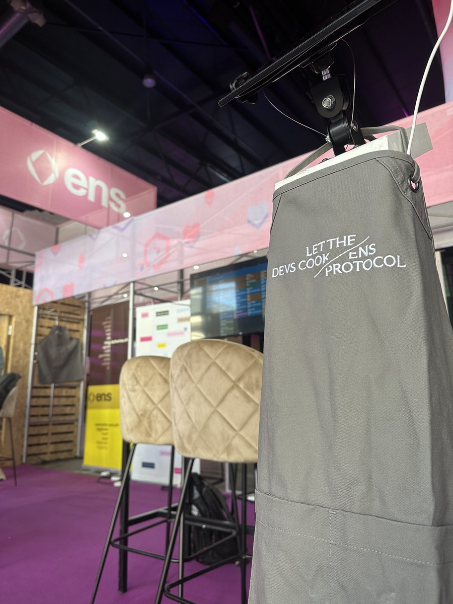 Good morning from the Ethereum World's Fair.

The Social District is a vibe.