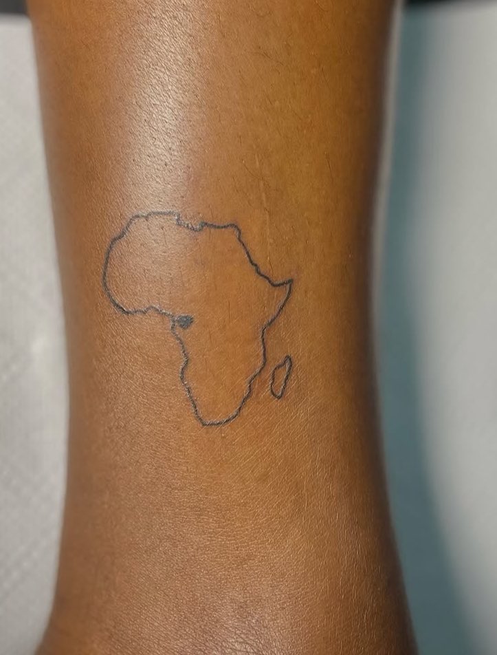 Narcisinairekoi's tweet photo. God Bless Africa https://t.co/n36jijQYHe