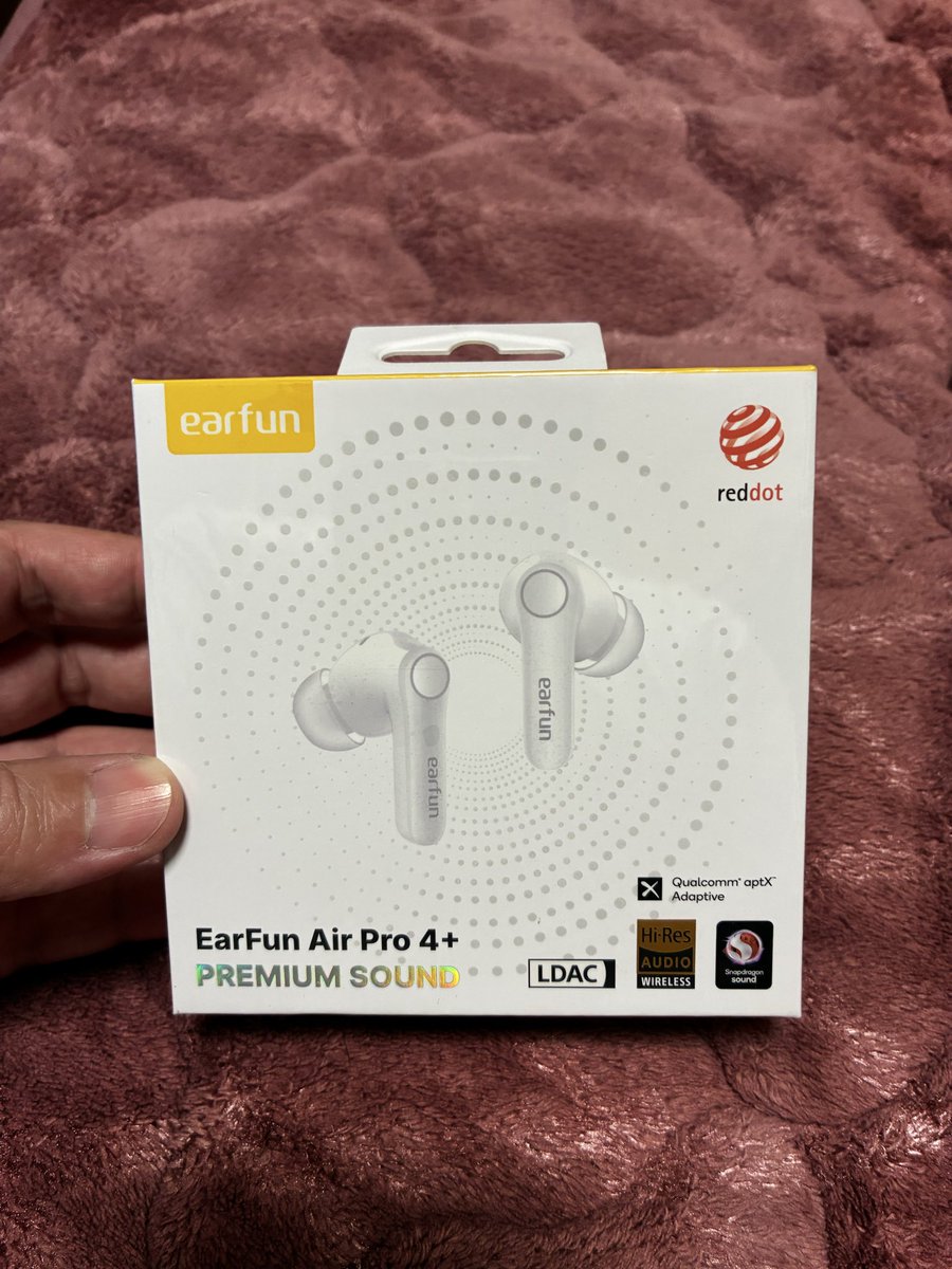 _kodaku's tweet image. 買ってしまった…
そして、前より装着感がいい😏
 #イヤーファン  #EarFunAirPro4Plus