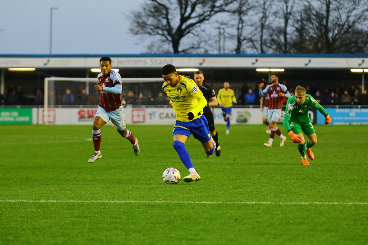 SolihullMoors's tweet photo. Admins too busy staring at pics from our 3-0 win on the weekend📸

Next up at Damson Park: Manchester United U21s. Tickets can be purchased here: https://t.co/VkMTKViC5Q https://t.co/x7d7jW2T1H