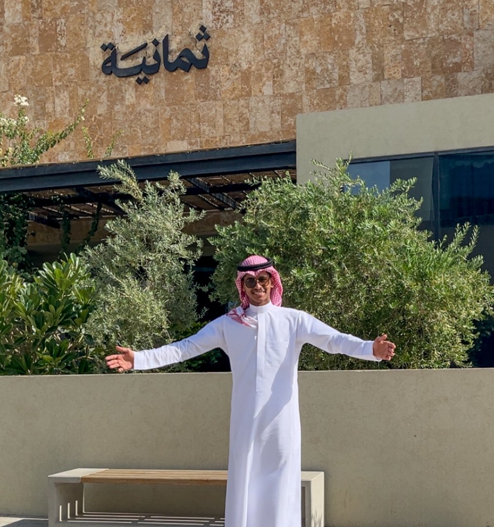 Hobani14's tweet image. بيئة العمل في #ثمانية بعيداً عن أنها مُتفرّدة  أكاد أُجزم أنه لا مثيل لها .

شُكراً لكم على هذه العقلية .✨
@thmanyah