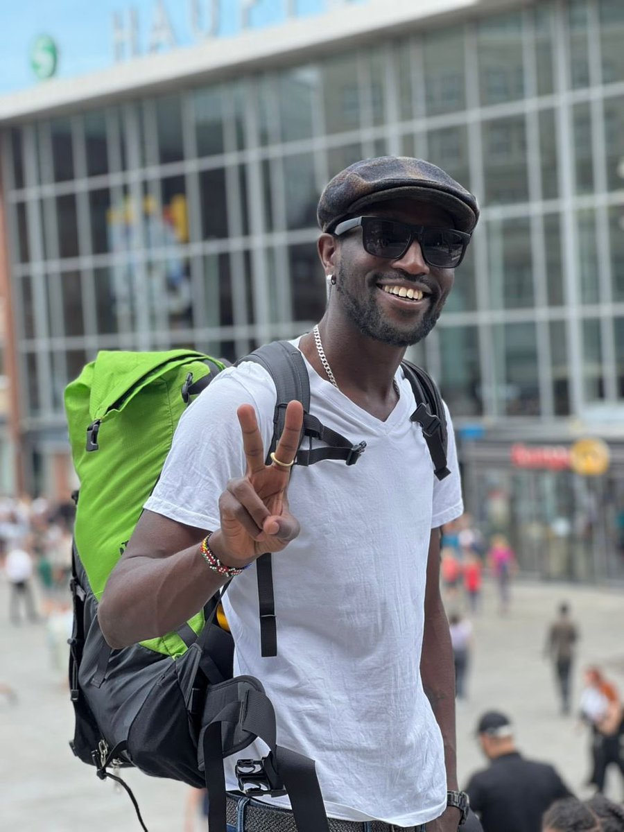 BigEyeUG's tweet image. Birthday S O to @VanData2 Many more years of good health and wealth