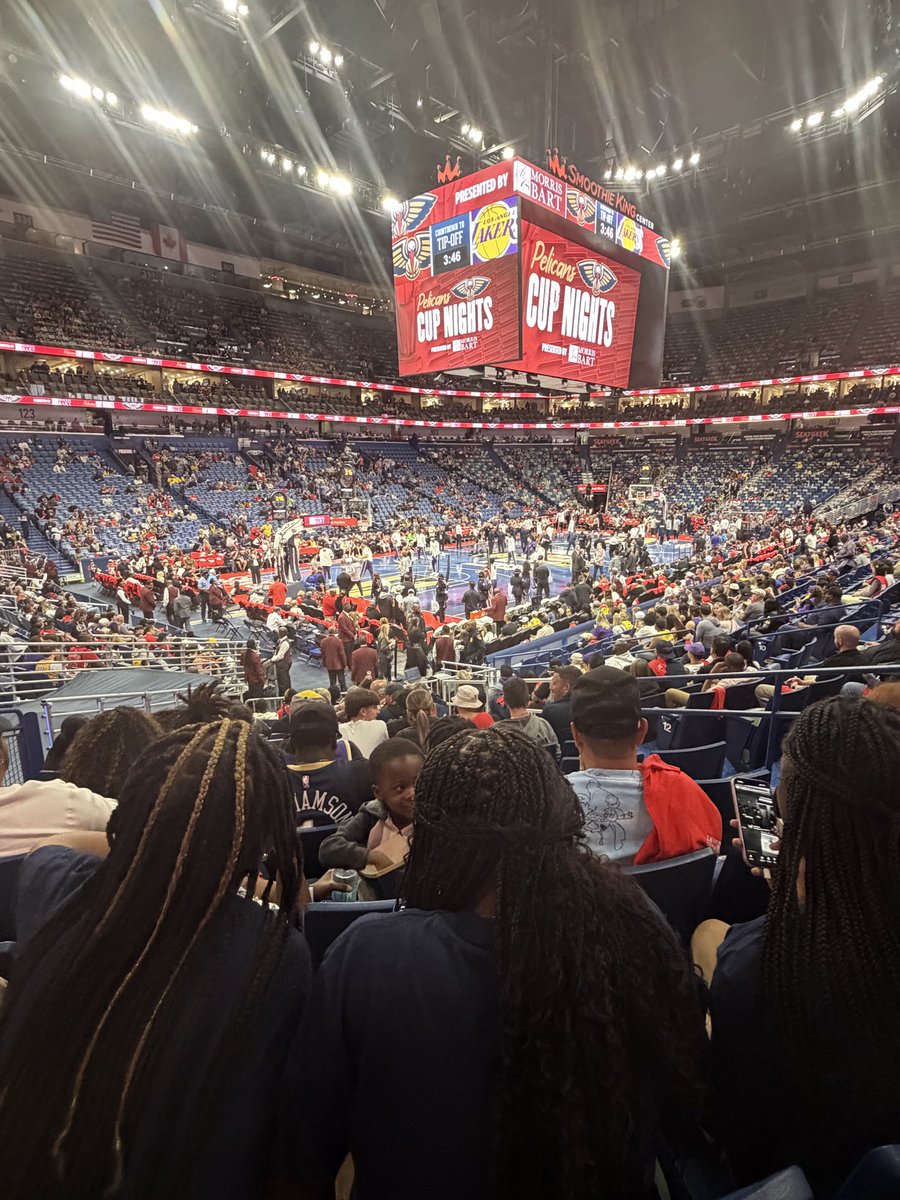 ButchPierre's tweet image. Always great to see and watch a former player, Marcus Smart who’s continues to have an outstanding NBA career playing for the Lakers! Proud of him Married and has a 14 month baby boy. Mom, Dad and Mr. Forte raised him right!