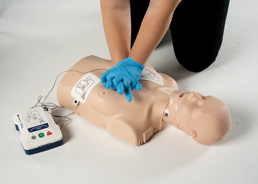DANGlobalSafety's tweet image. Breasts shouldn’t be a barrier to saving a life, but they often are.

Find out why here: dan.org/when-anatomy-a….

#DiversAlertNetwork #DAN #FirstAid #CPR #Anatomy

© Kyle Habecker