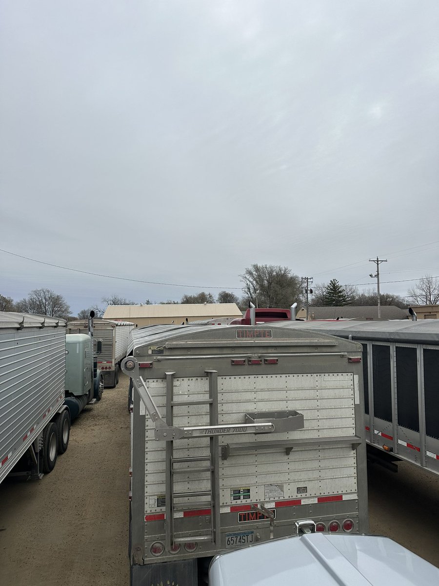 Somebody should buy a lot next to the hill at CHS Mankato and start a diner. Would make the 5 hour wait much more enjoyable, I’d eat breakfast and maybe even lunch there some days