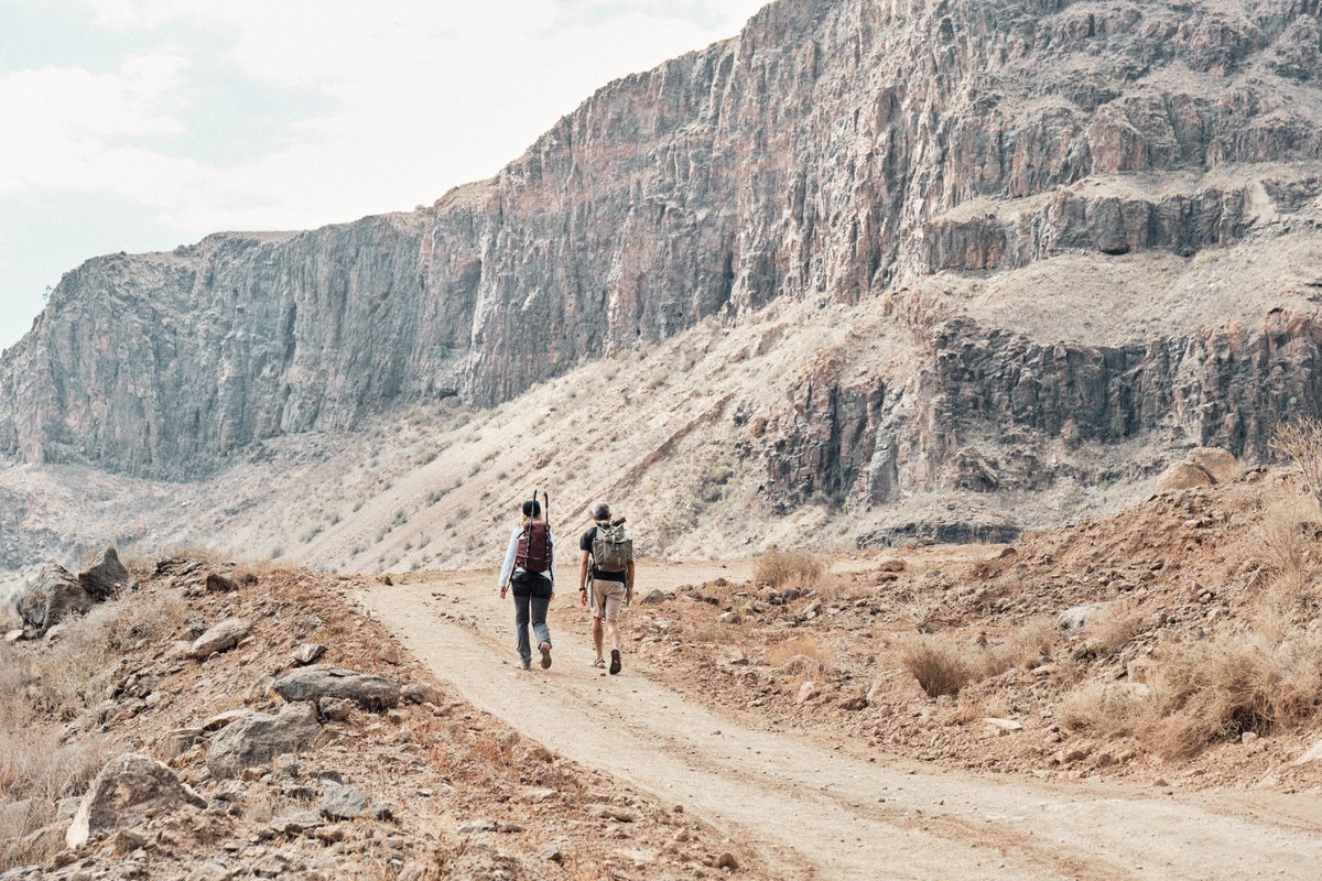 El crujir de la grava bajo tus botas, el aire fresco entre los riscos y el sol dorando las montañas ⛰️

Eso es vivir #GranCanaria con #Climbo: Rutas adaptadas, guías expertos y paisajes que no se olvidan 🥾

¿Listo para descubrirlo? 👉 bit.ly/3xDkc0O

#GCNaturalandActive