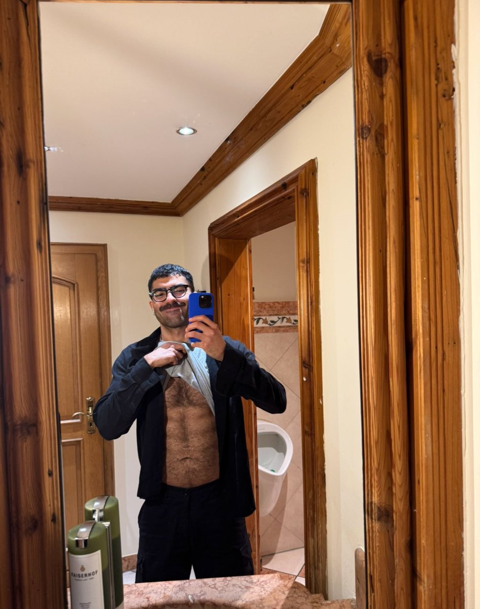 Naz (@uncle_ooo) on Twitter photo 