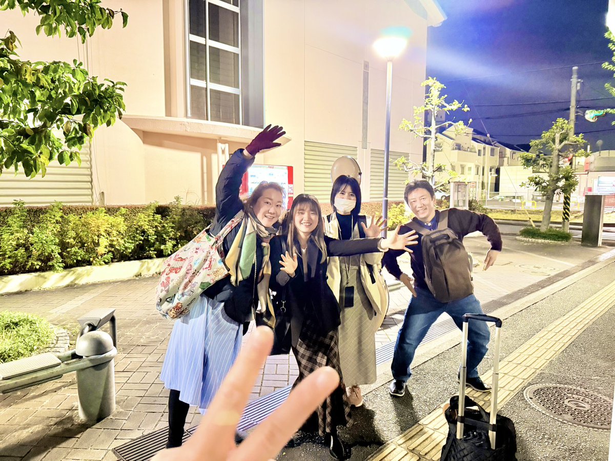 12/20梶ヶ谷駅のレストラン　アンジュでのクリスマスコンサートの合わせでした！豪華なコンサートになりそうな予感！！！
チケットはなチップ制！！！初めて！どうなるやら〜。でも盛り上がりそうな予感しかしない！
12/20(土) 15:00開演
レストラン　アンジュ　梶ヶ谷店
是非いらしてくださいませ！