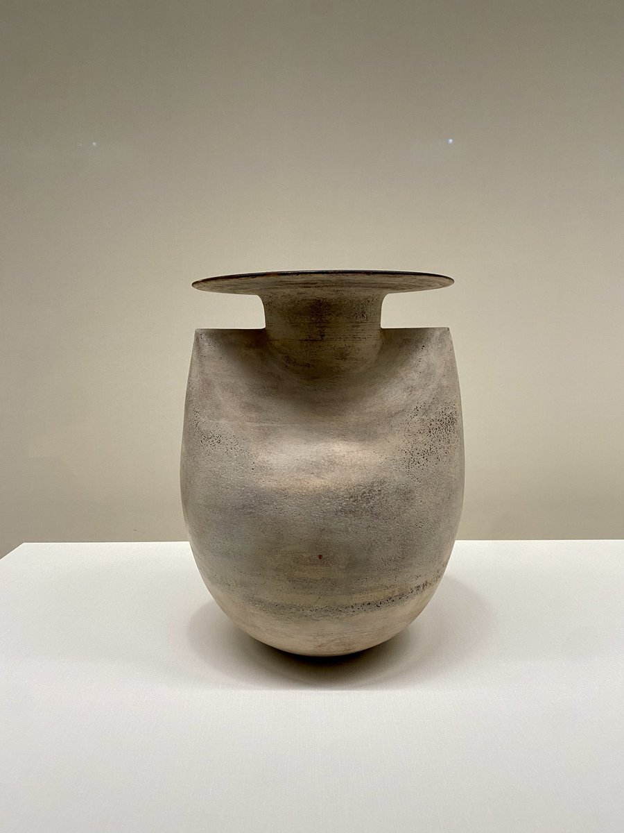 国立工芸館「ルーシー・リー展」。ハンス・コパーのSF感がある陶器と虹