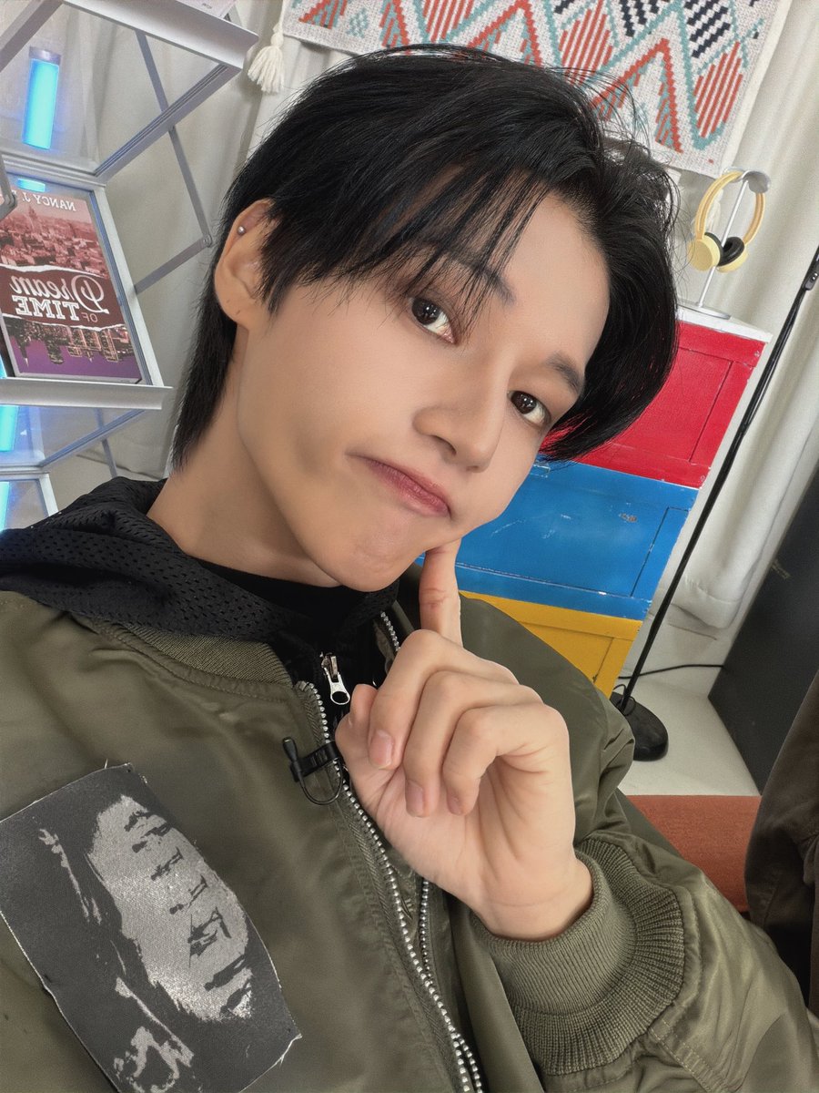 yunwoogispace's tweet image. [251117] #WOOYOUNG 🐈‍⬛🖼️ | Fromm

#ATEEZ #우영 #에이티즈