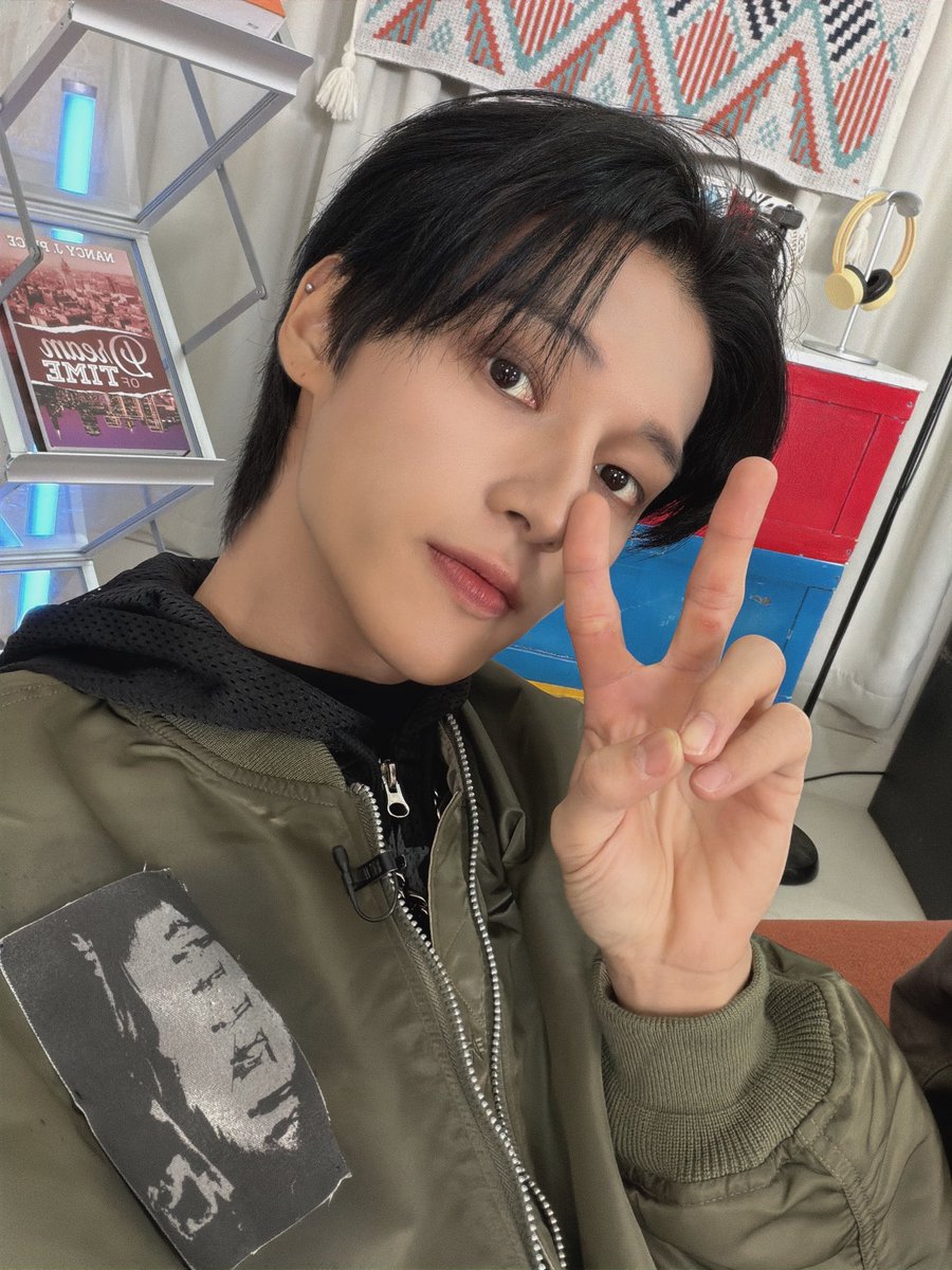 yunwoogispace's tweet image. [251117] #WOOYOUNG 🐈‍⬛🖼️ | Fromm

#ATEEZ #우영 #에이티즈