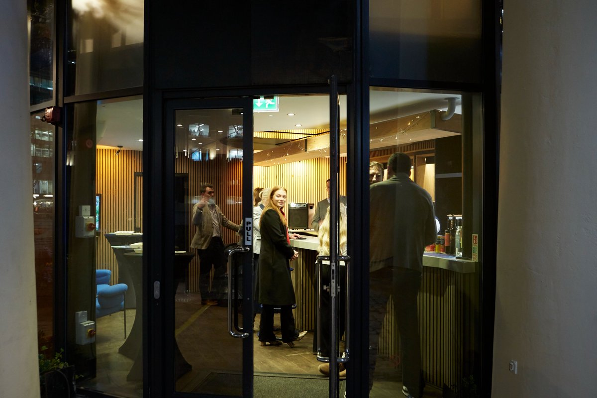 On the night of the Christmas Lights Switch On, Industry members were invited to a very special Event Space Showcase at the SKD Coronarium
Photos 📷 Sean Calitz
#skdmarina #skdevents #skdeventspaces #events #eventshowcase #christmasshowcase #EventSpaces #londonmarina #igymarinas