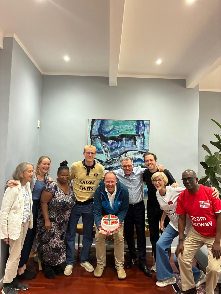 Norway will be in the 2026 World Cup after winning all the qualifying matches ⚽️⚽️. After waiting for decades, we deserve cake 🎂🎉🥳. Maybe we meet <a href="/BafanaBafana/">Bafana Bafana</a> in the final ??🇳🇴⚽️🇿🇦⚽️😄👍