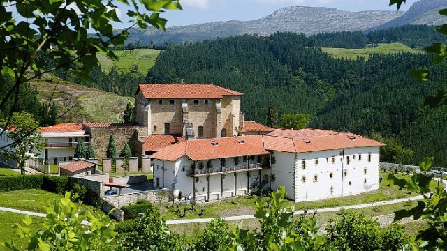 Tourism_Eye's tweet photo. بلدة Eibar تبعد 50 كم شرق بلباو
من معالمها
متحف Museo de la Industria Armera
حلبة الثيران Plaza de Toros de Éibar
وشمال Eibar دير Monasterio de Zenarruza https://t.co/RlRfFcEEAz