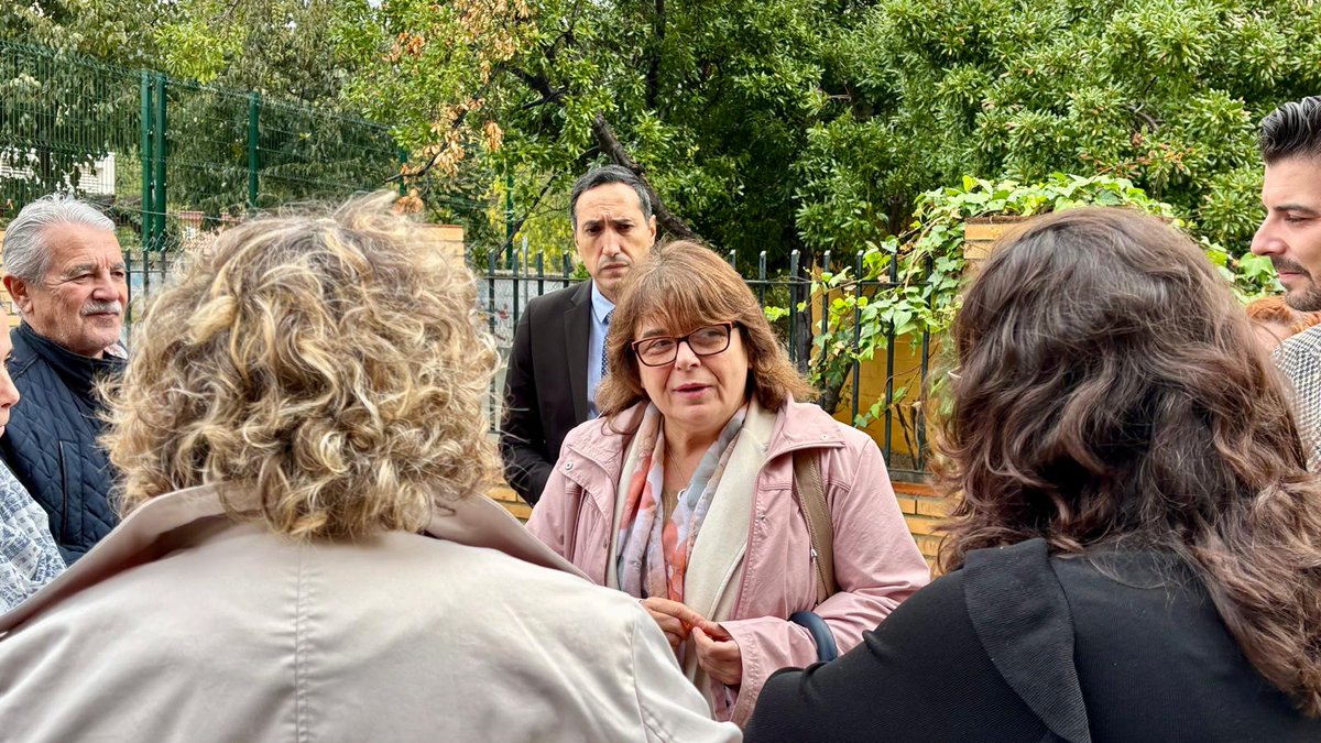 Nuestra diputada Trini Argota ha oído las denuncias del AMPA del CEIP Juan XXIII de Sevilla, al cual Moreno Bonilla tiene totalmente abandonado

El anteproyecto de Ley de educación del Gobierno de España pretende corregir desigualdades entre autonomías y mejorar la calidad