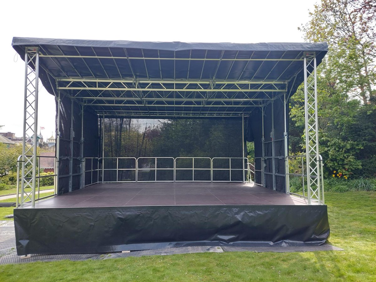 AVMatrix1's tweet image. 🛻🎶 Never too early to plan! Want one of these for your next small outdoor show in the new year!

We offer two covered Stagemobil Trailer Stage models that are quick and easy to set up in both urban and greenfield settings.☀️

Contact AV Matrix Ltd:

🌐 av-matrix.com
