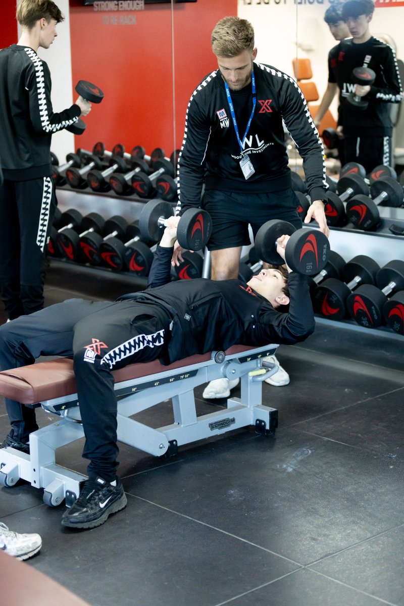 talentxfa's tweet image. Busy Monday for our full-time players 💪⚽

Morning gym work, classroom learning, and match-day prep to set the tone for the week.

#Play #Succeed #Achieve