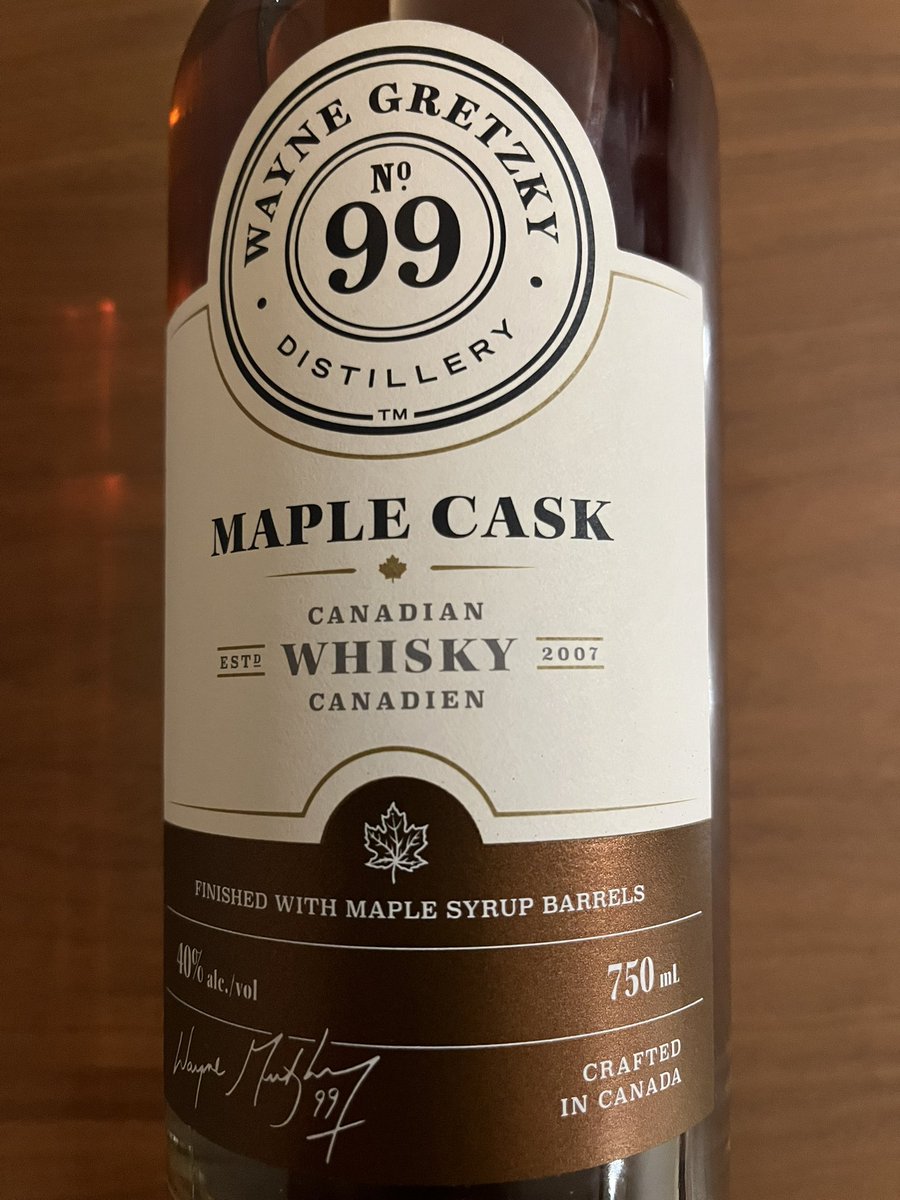 INDEXPERIENCE's tweet image. 今日からまた北米メンバーのホストをしています。リクエストしてたウィスキーが届いて気分は上々⤴︎⤴︎