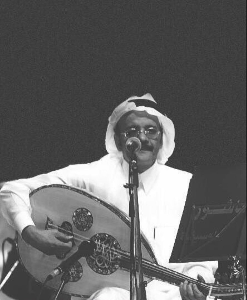 #طلال_مداح او صوت الارض .. 
هذا اللقب الاحب لهُ و لمحبيه , 
لم ياتي من فراغ .. فصوتُ طلال والحانه
تشعرك بهذي الحميميه و بهذا الارتباط 
بينهُ و بين إنسانِ هذه الارض .