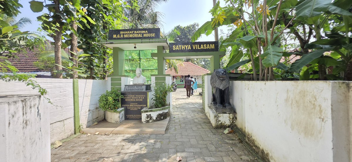 unaku_jj's tweet image. MGR avargal oda veetuku ponen Palakkad la.... not joking, visited his hometown literally! Very humble beginnings to mega-star to star politician! A long journey!

#MGR 
#traveldiaries