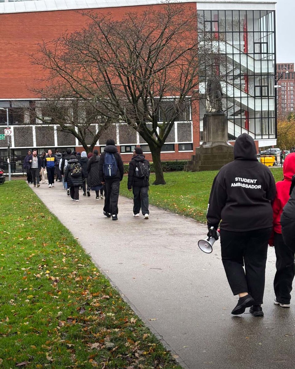 OSFC_Info's tweet image. Year 13 Business students attended an immersive Student Experience Day at @SalfordUni  last week.

They had the opportunity to explore the campus &amp;amp; facilities, before developing essential skills in negotiation &amp;amp; competitive strategy through the negotiation procurement game.