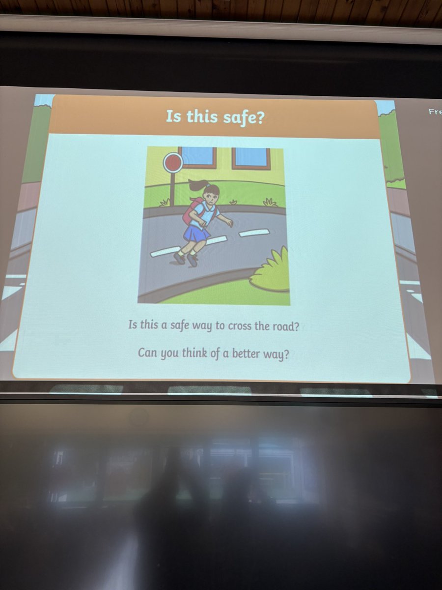 StAlbansRCSch's tweet image. Start of road safety week. Looking at making cars safe for the future. #RoadSafety #CarsOfTheFuture #GreenCrossCode #BrightClothes